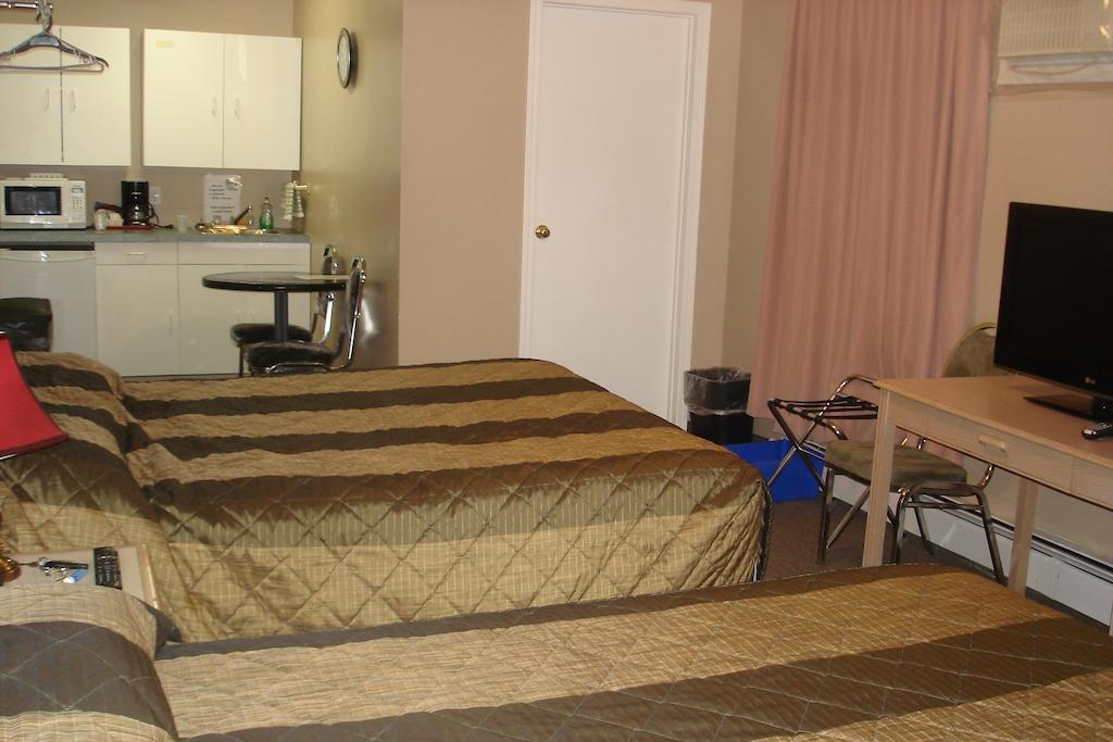King'S Hotel & Motel By Elevate Rooms Shaunavon Room photo